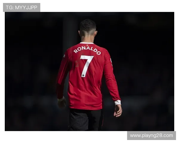 马赛后卫阿格尔德机场遭球迷袭击 事件引起警方介入调查